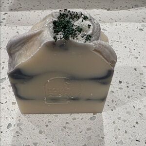 Eslira Natura Fig and Fern Forest Bathing With Juniper Berry Soap 5.5 oz.